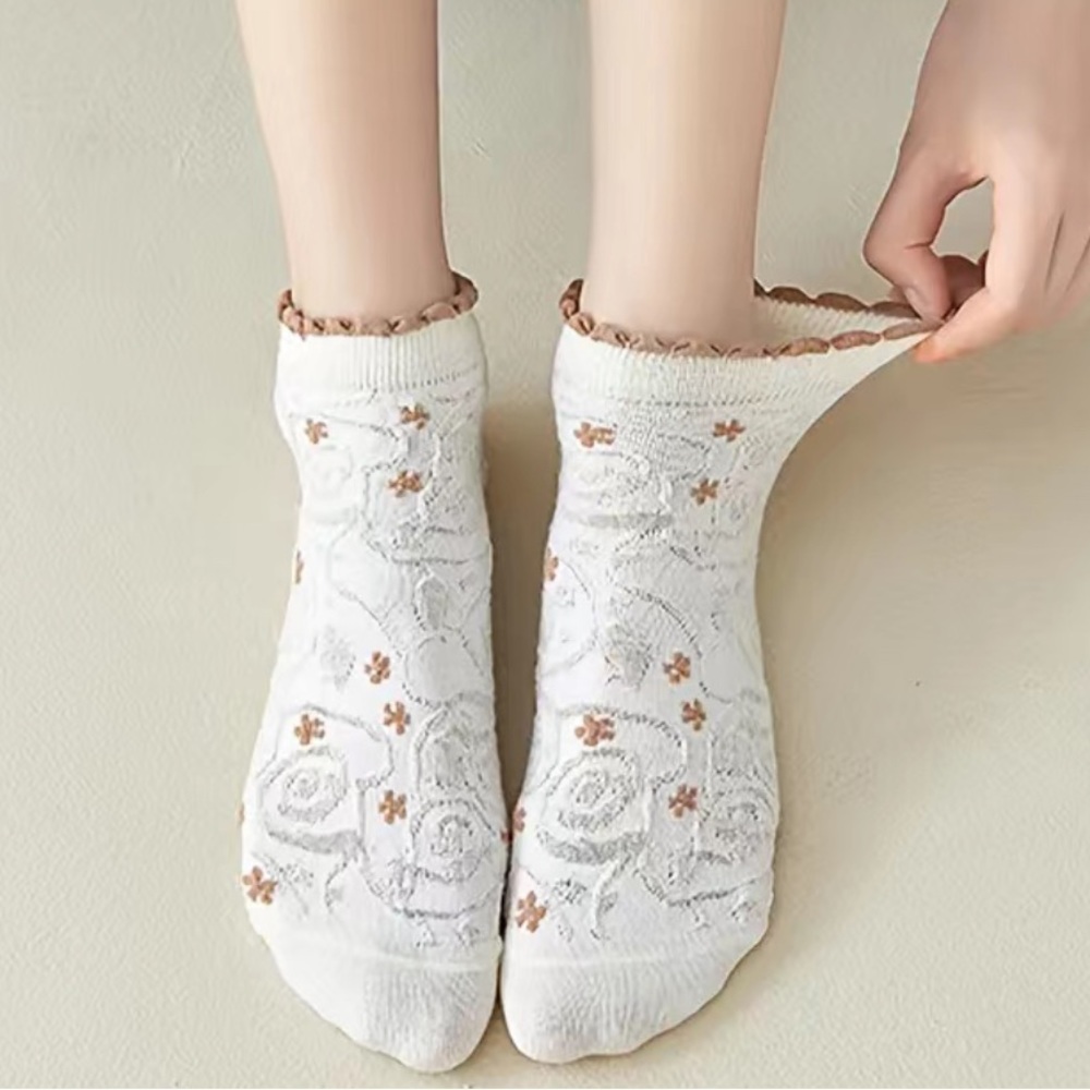 Women’s Floral Lace White Socks 5 Pairs - Picture 10 of 10